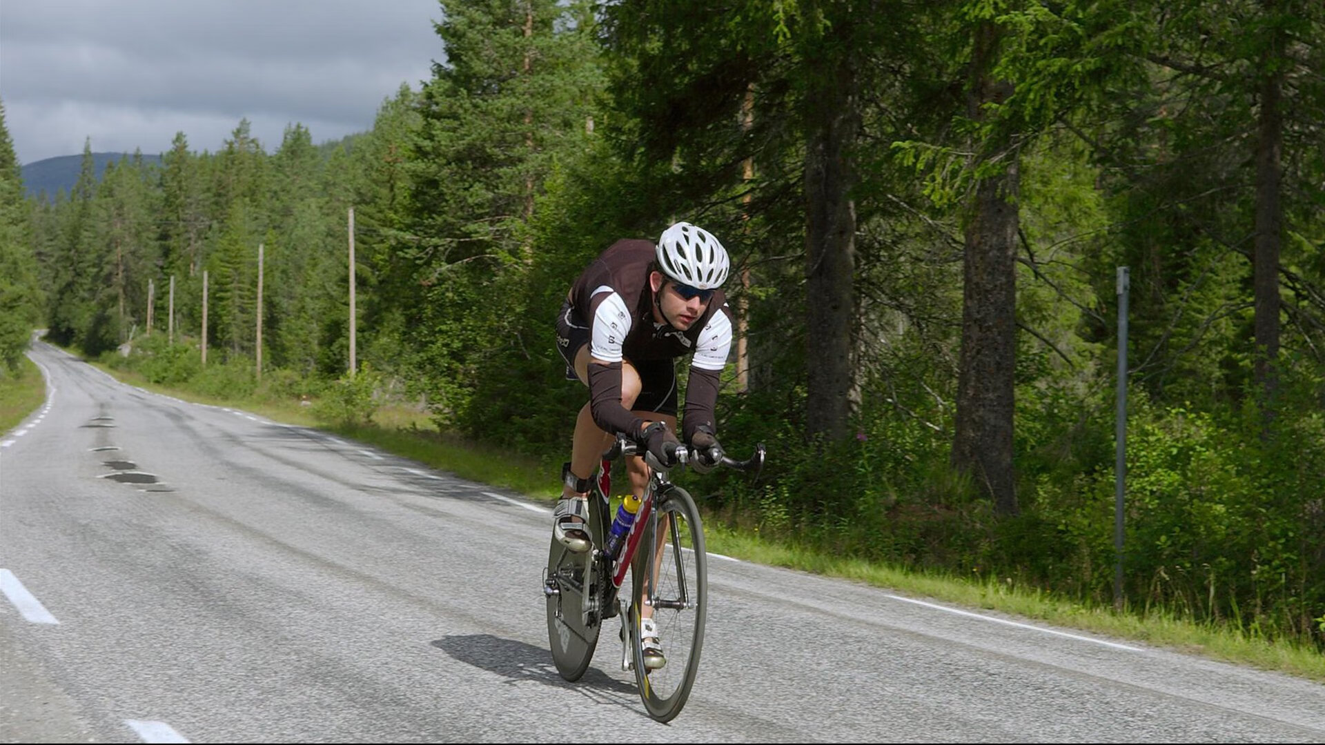 毛里求斯男篮在非洲锦标赛中奋勇拼搏，不断创造佳绩